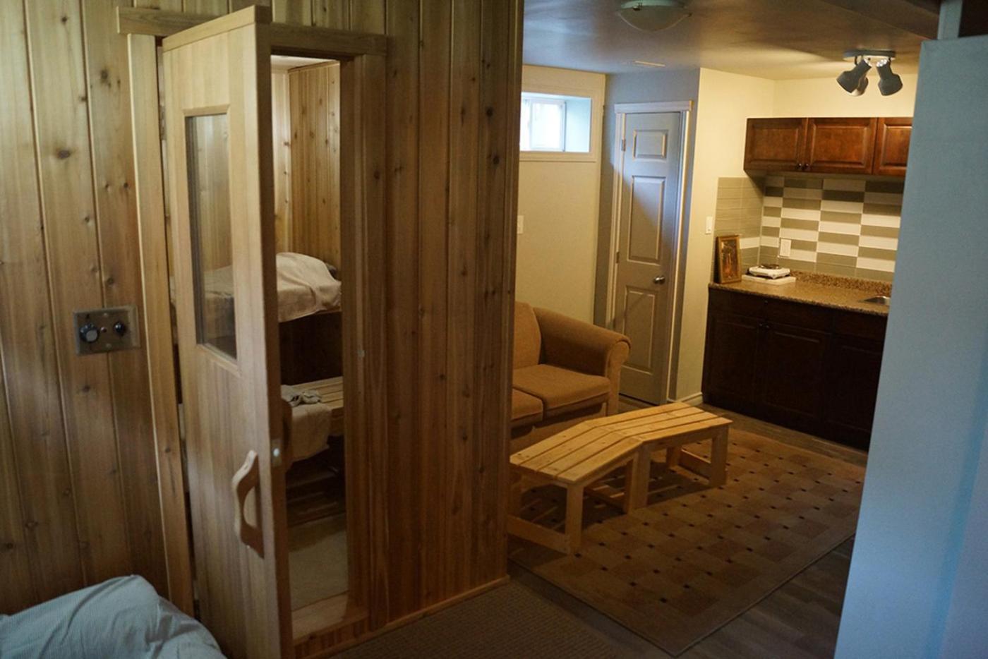 Pelican Guest House. Village Style Living. Spend Vacation Time In Eco Place! Fort Erie Exterior foto